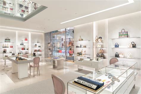 dior 226 queen st, shop g129, queensplaza brisbane qld 4000|christian dior queen street.